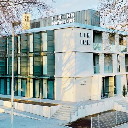 Tin Inn - Hueckelhoven - Das Hotel Aus Hochwertig Ausgebauten Ueberseecontainern 외부 사진