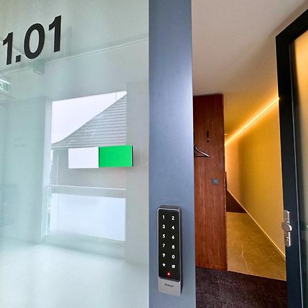 Tin Inn - Hueckelhoven - Das Hotel Aus Hochwertig Ausgebauten Ueberseecontainern 외부 사진